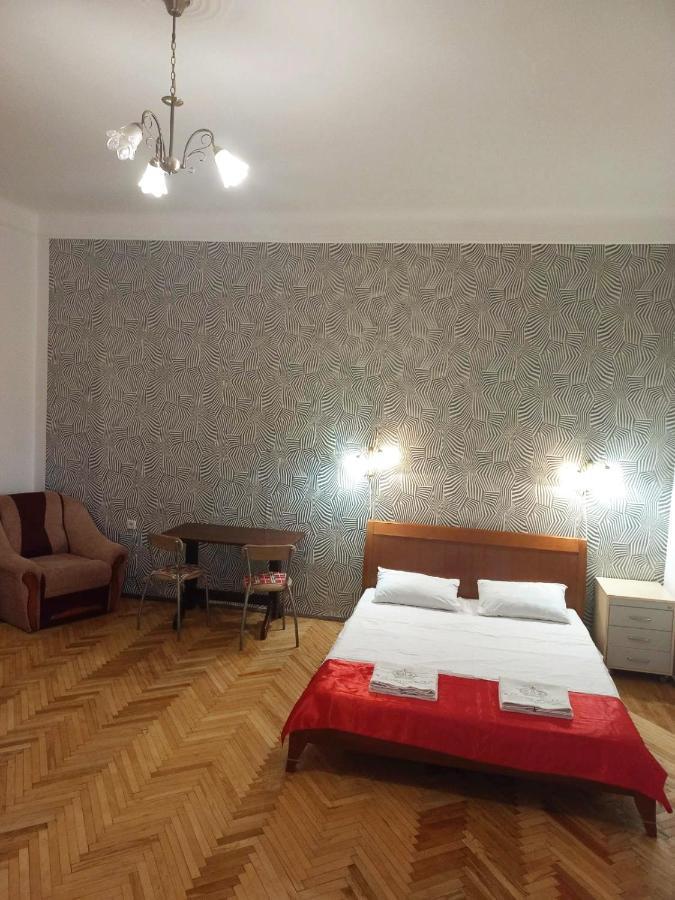 Apartament Of Center Lviv Appartement Buitenkant foto
